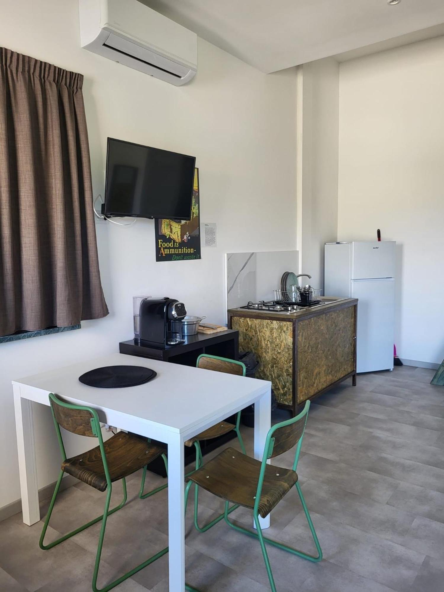 Casa Mala' Hotel Чепрано Екстериор снимка